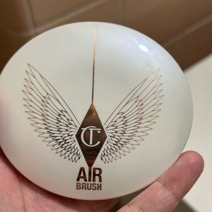 Charlotte Tilbury Refillable Airbrush Flawless Finish Brightening Powder